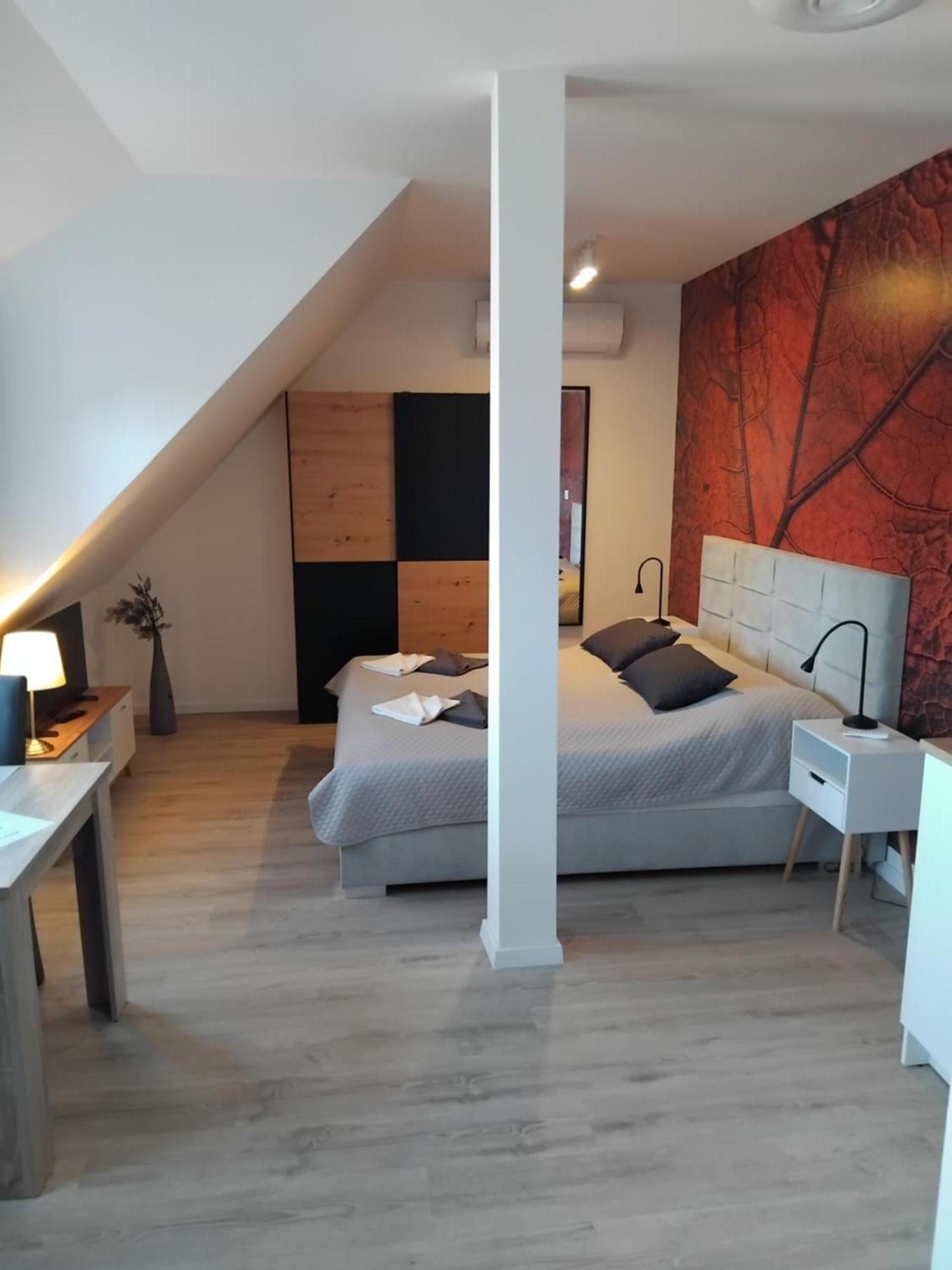 Ferienwohnung Szent Benedek Apartman Fot Exterior foto