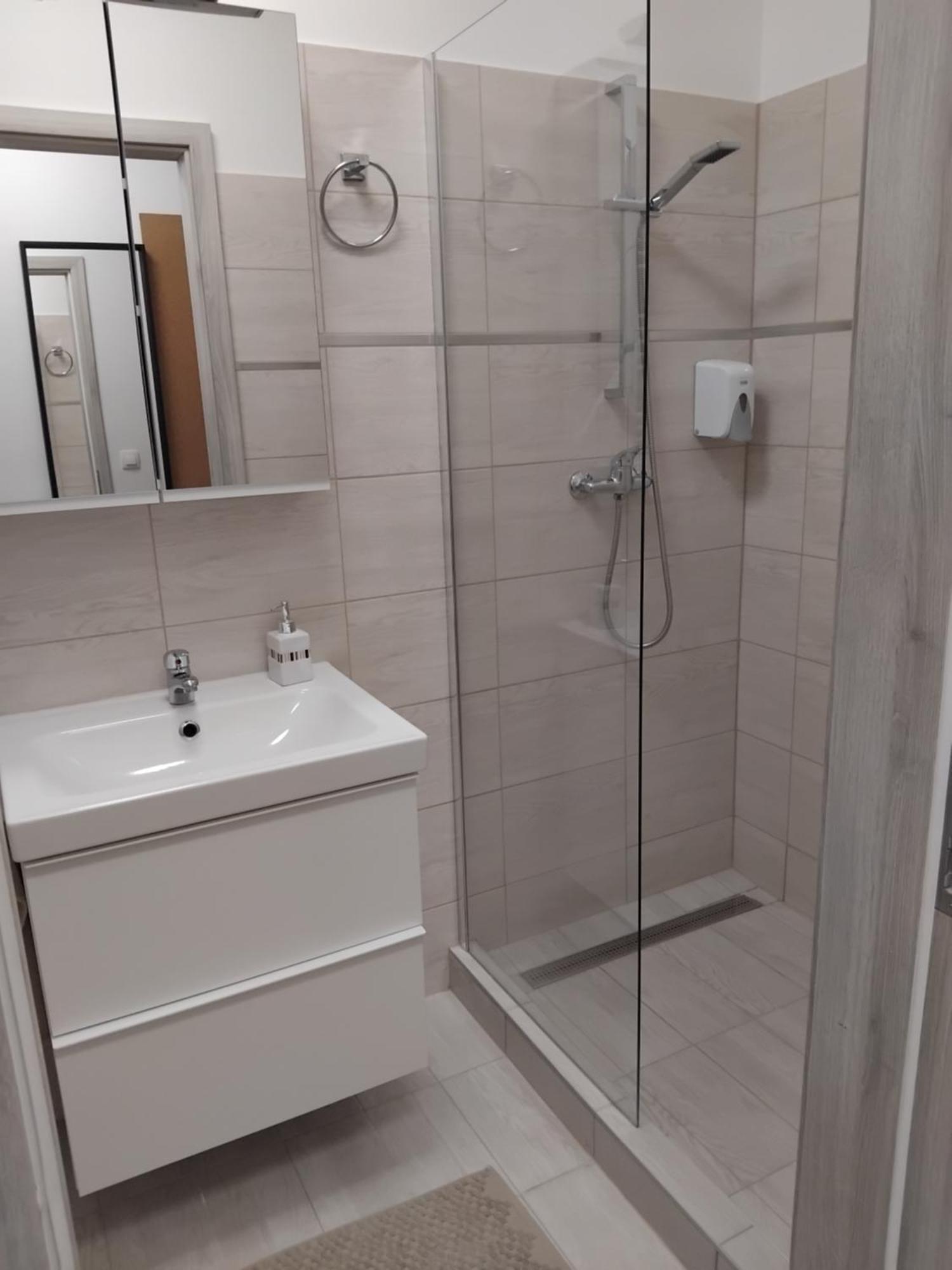 Ferienwohnung Szent Benedek Apartman Fot Exterior foto